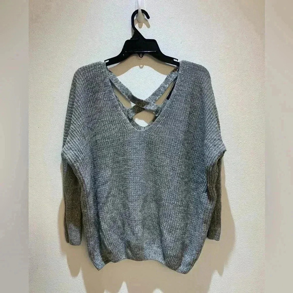 Forever 21 Women's Pullover Long Sleeve Knit Sweater V Neck Gray Size S - Picture 1 of 8